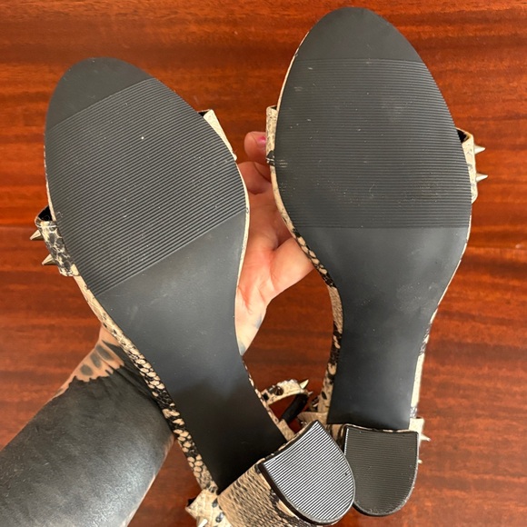 Madden Girl Black and Cream Snakeskin Heels - Picture 8 of 8